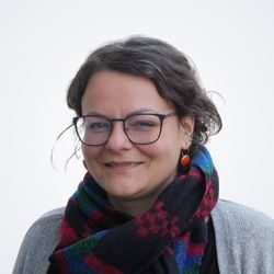 Kovács Vera új